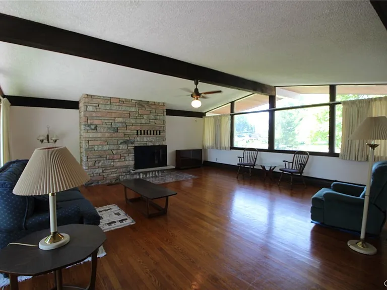 6363 Muskrat Bay Rd — Photo 34
