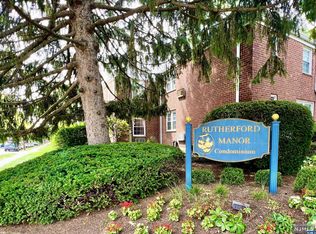 100 Darwin Ave, Rutherford, NJ 07070