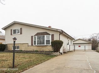 53 S Mill Rd, Addison, IL 60101