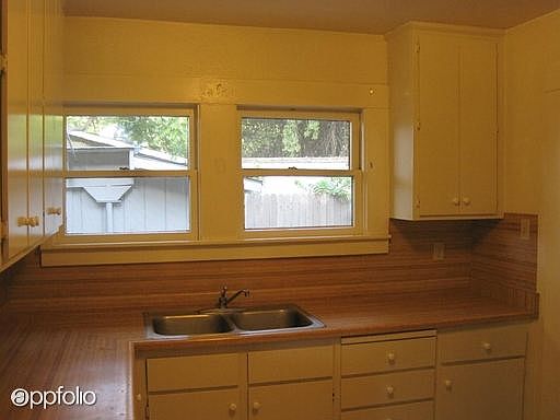 4th image of 416 Bonita St