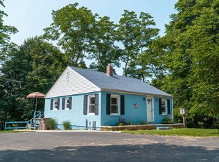 72 W Main St, Niantic, CT 06357