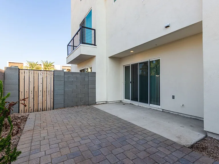 The Aeries Townhome Apartments — Photo 24