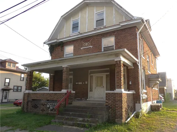 35 Cycle Ave N, Uniontown, PA 15401