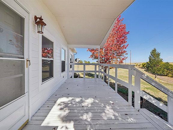3rd image of 45595 Cottonwood Lane