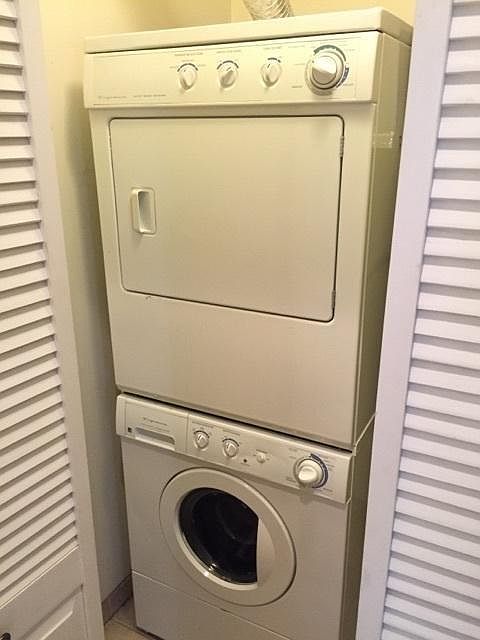 1st image of 5510 N Kenmore Ave APT 1B
