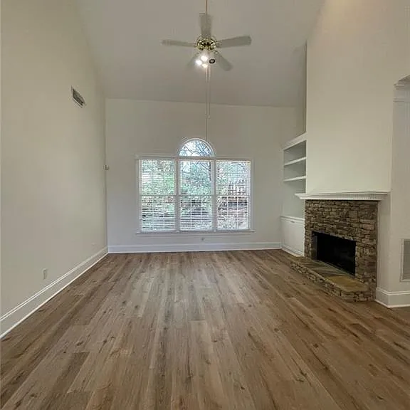 3730 Highcroft Cir — Photo 8
