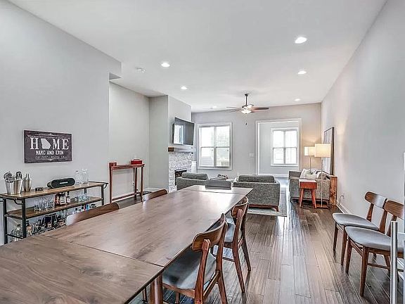 Dinning Room/Living Room