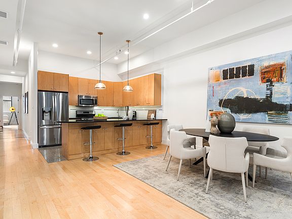 2nd image of 155 Chambers St APT 3