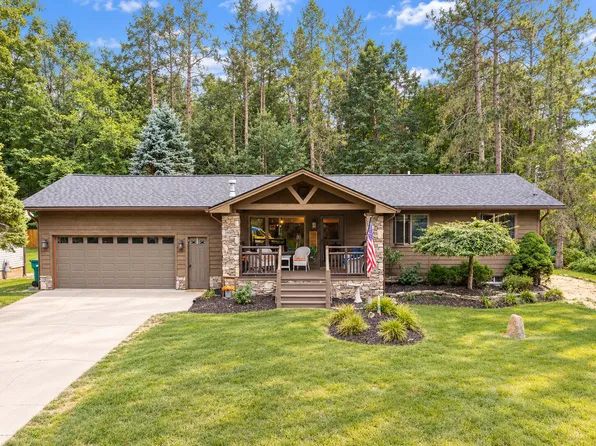 921 Woodland Dr, Gaylord, MI 49735