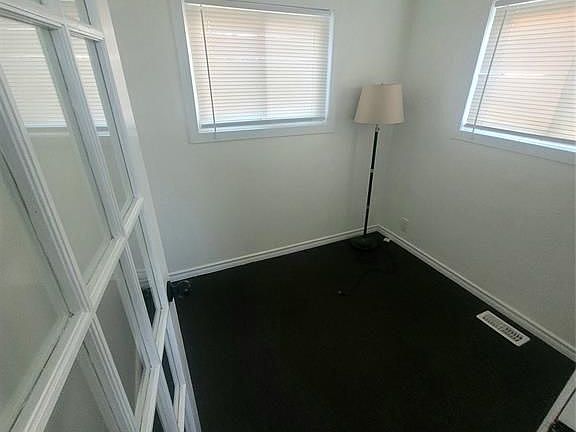 4th image of 1525 Moy Ave