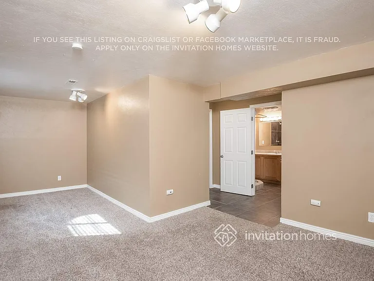 5004 S Richfield Cir — Photo 6