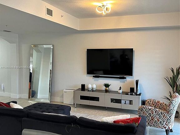 5th image of 10885 NW 89th Ter Unit 209