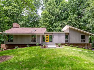 2530 Trophy Ln, Reston, VA 20191