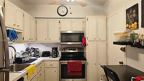 1980 S Ocean Dr #6B Photo 1