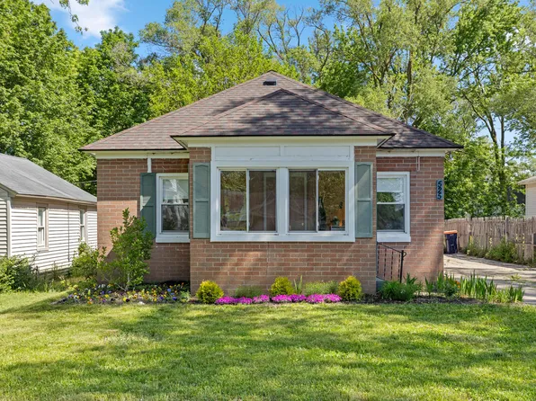 525 W 22nd St, Holland, MI 49423