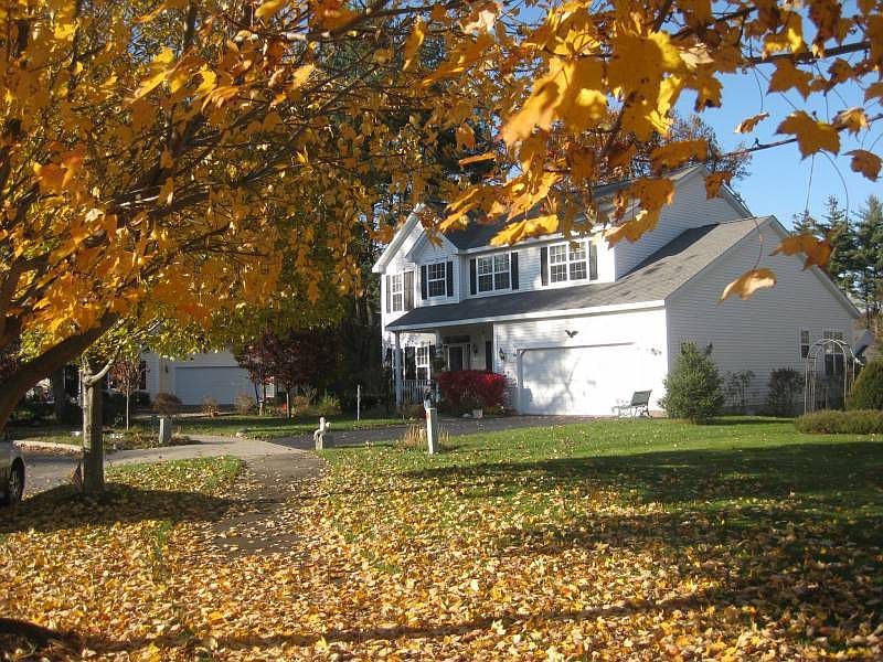 1st image of 5 Emerald Ln