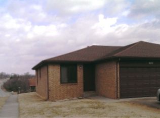 3057 W Morningside Ct, Springfield, MO 65807