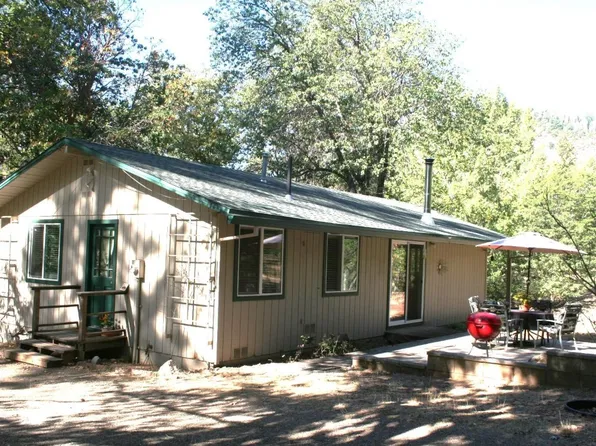 8900 W Tyler Gulch Rd, Fort Jones, CA 96032