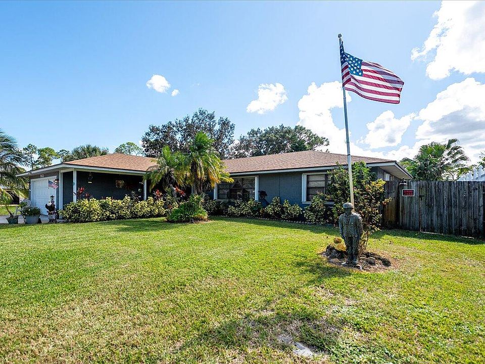 1st image of 1082 SE Damask Avenue