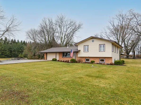 7317 Keystone Rd, Richmond, IL 60071