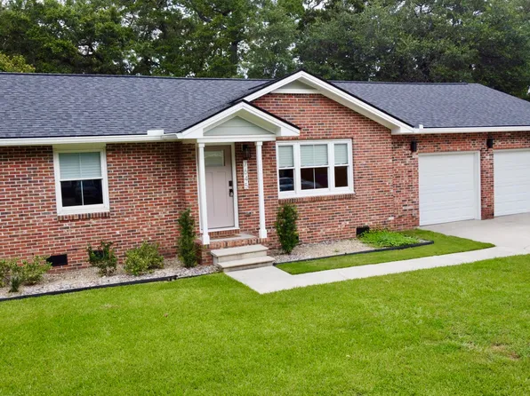 7645 Pinehurst St, North Charleston, SC 29420