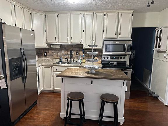 5th image of 5431 Diane Ave