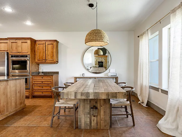 1490 W Alpine Ave — Photo 36