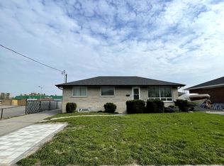 611 Bond St E, Oshawa, ON L1G 1C3