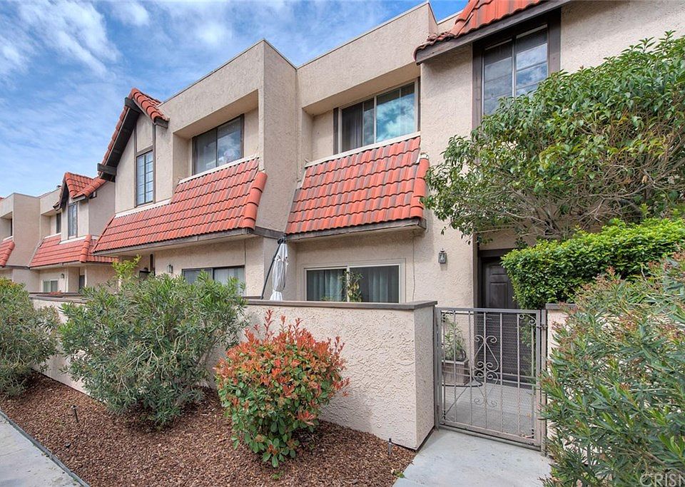 1st image of 27627 Nugget Dr APT 2