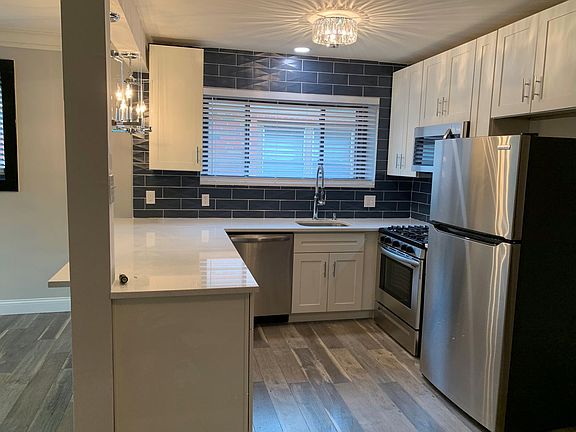 2nd image of 6212 Nottingham Ave #427186f1a