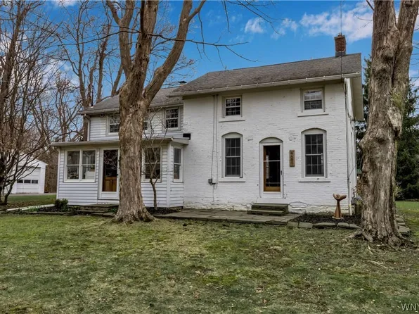 4697 Eckhardt Rd, Eden, NY 14057