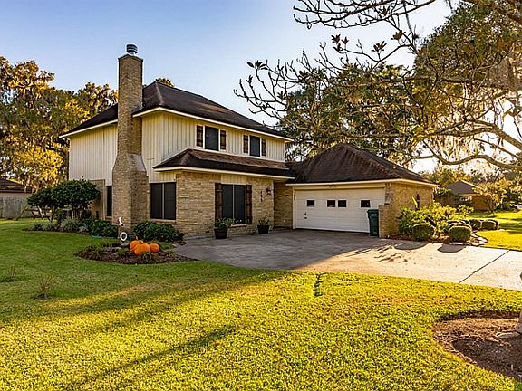2nd image of 135 Paradise Valley Dr