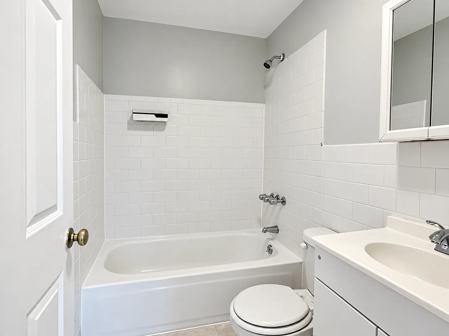 2 bed, 900 sqft, $2,395 — Photo 3