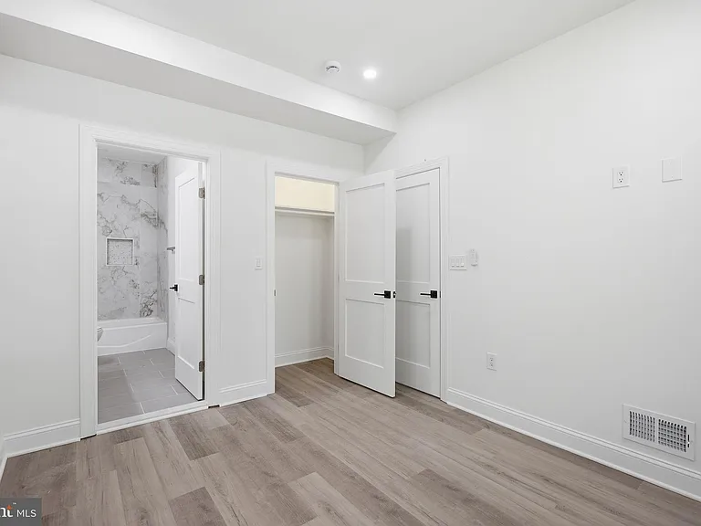 2404 N Capitol St NW #A — Photo 9