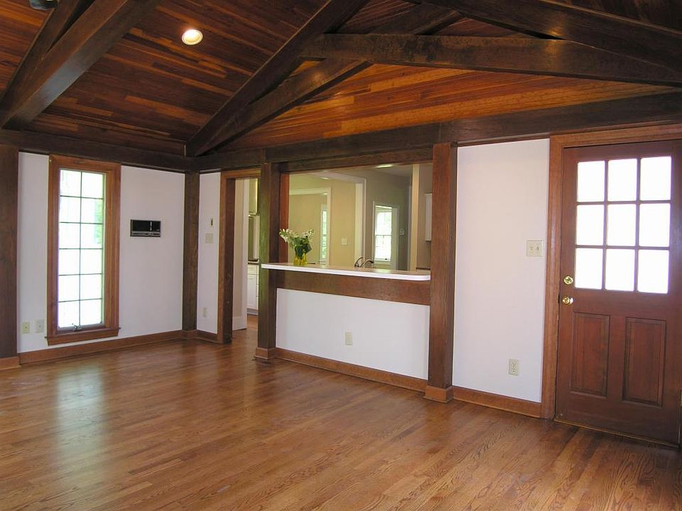 1st image of 6921 Sherwood Dr