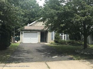 69 New Beginnings Xing, Englishtown, NJ 07726