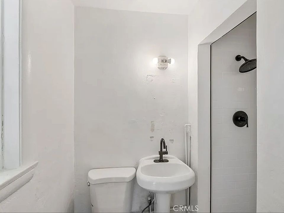 1st image of 11393 Lee Ave #11393