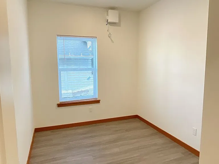 1205 N Garden St — Photo 45