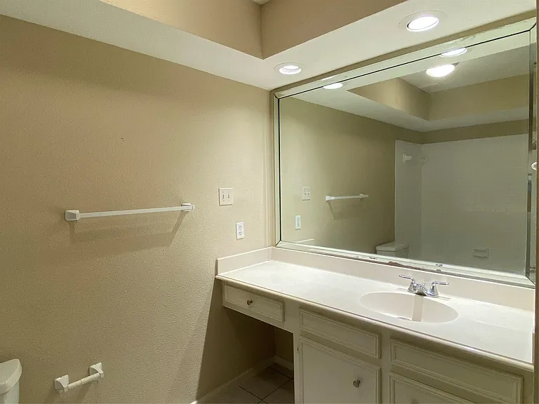 12625 Memorial Dr #61 — Photo 10