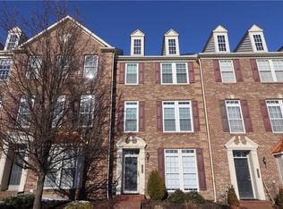 4015 Village Run Rd, Wexford, PA 15090