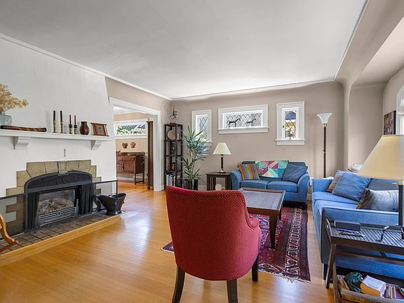 5th image of 4234 W 9th Ave
