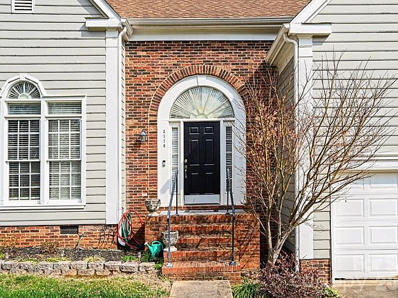 4th image of 3110 Ivy Creek Rd