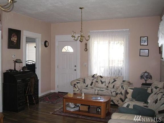 2nd image of 106 E 4th Ave
