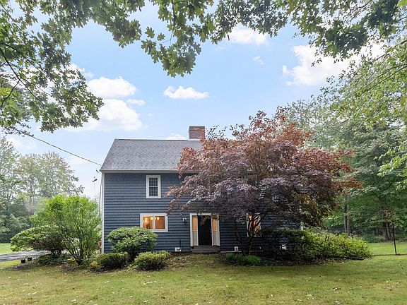3rd image of 1488 Hatfield Road