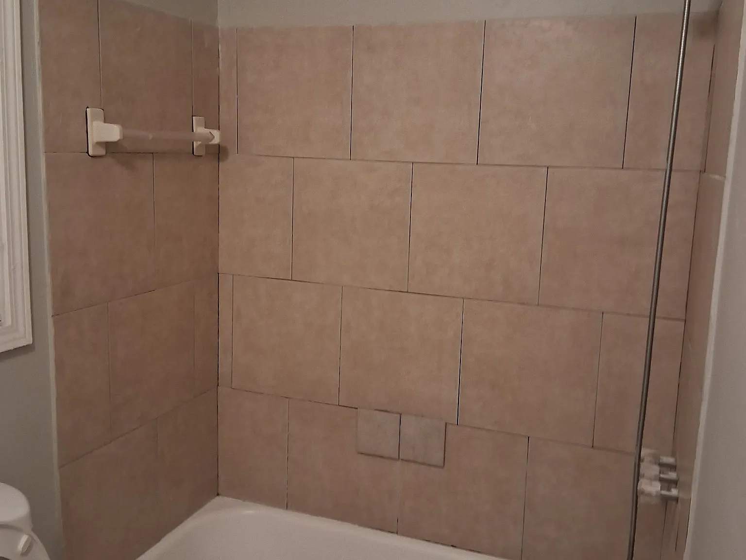 3 bed, 1440 sqft, $1,000 — Photo 2