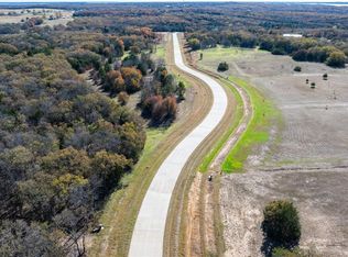 2 Shady Oak Ln, Valley View, TX 76272