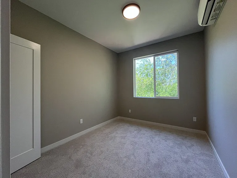 15607 SE Meadowlark Ln — Photo 32
