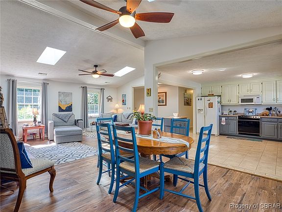 4th image of 6678 Northwind Ln