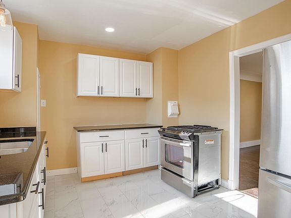 5th image of 16786 Greenlawn St #1-2