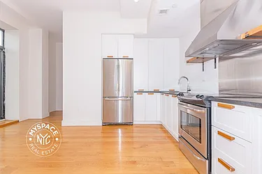 Rented by MySpaceNYC